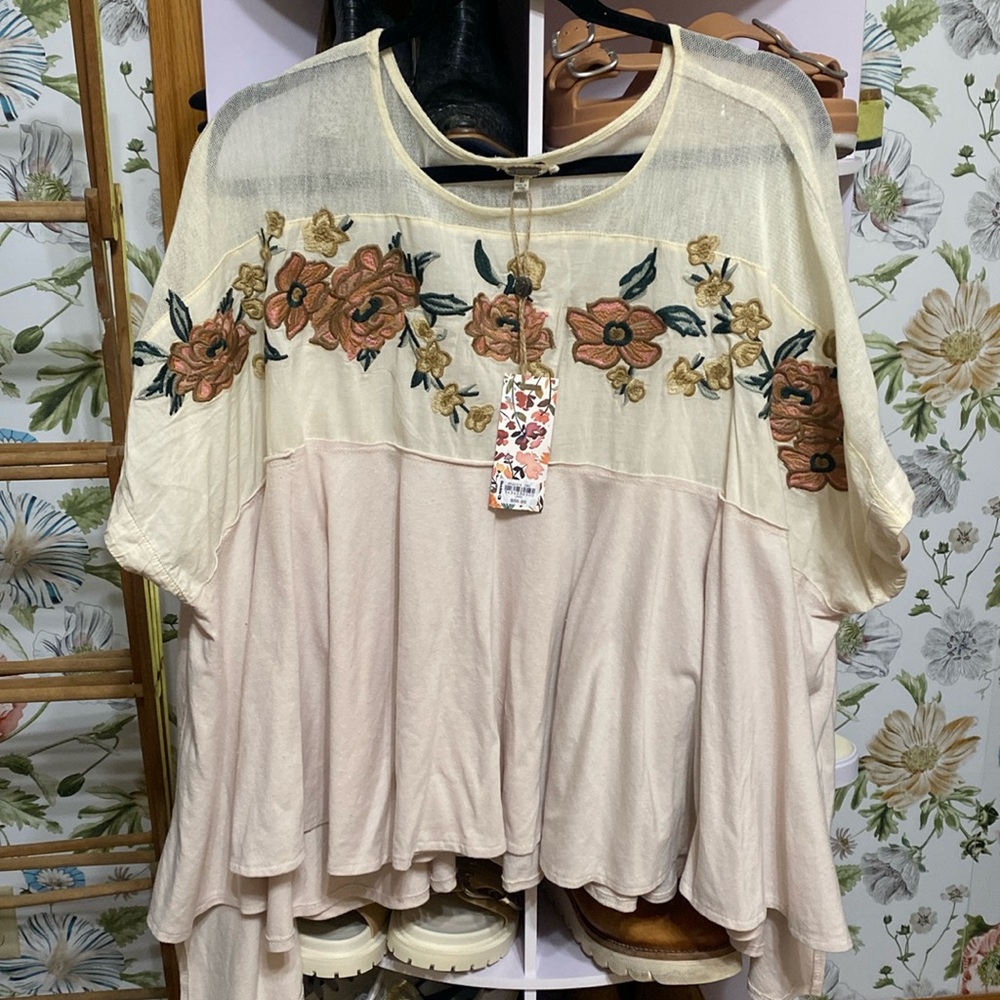 Gimmicks Embroidered Oversized Blouse